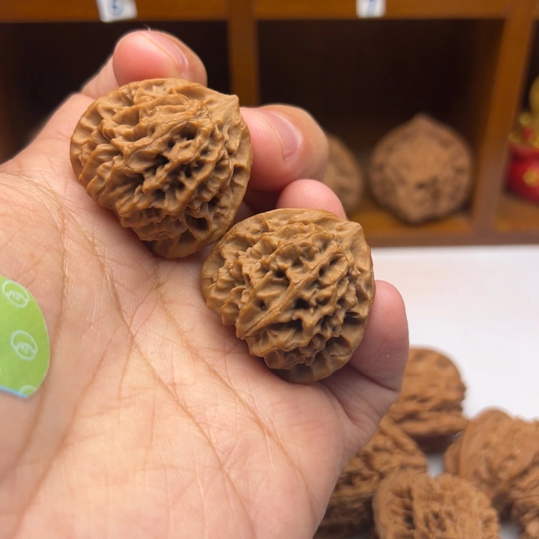 文玩核桃吊坠33加全品秦闷