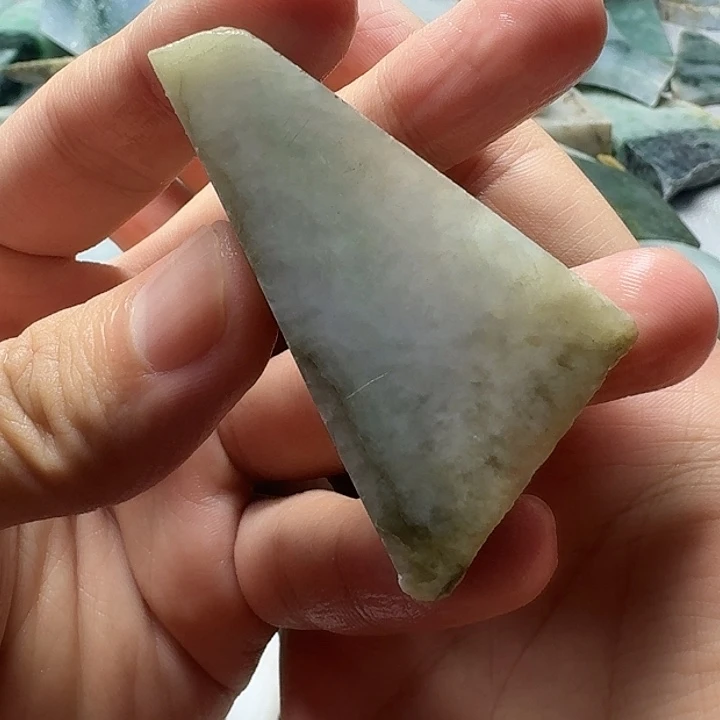 翡翠未镶嵌颈饰578