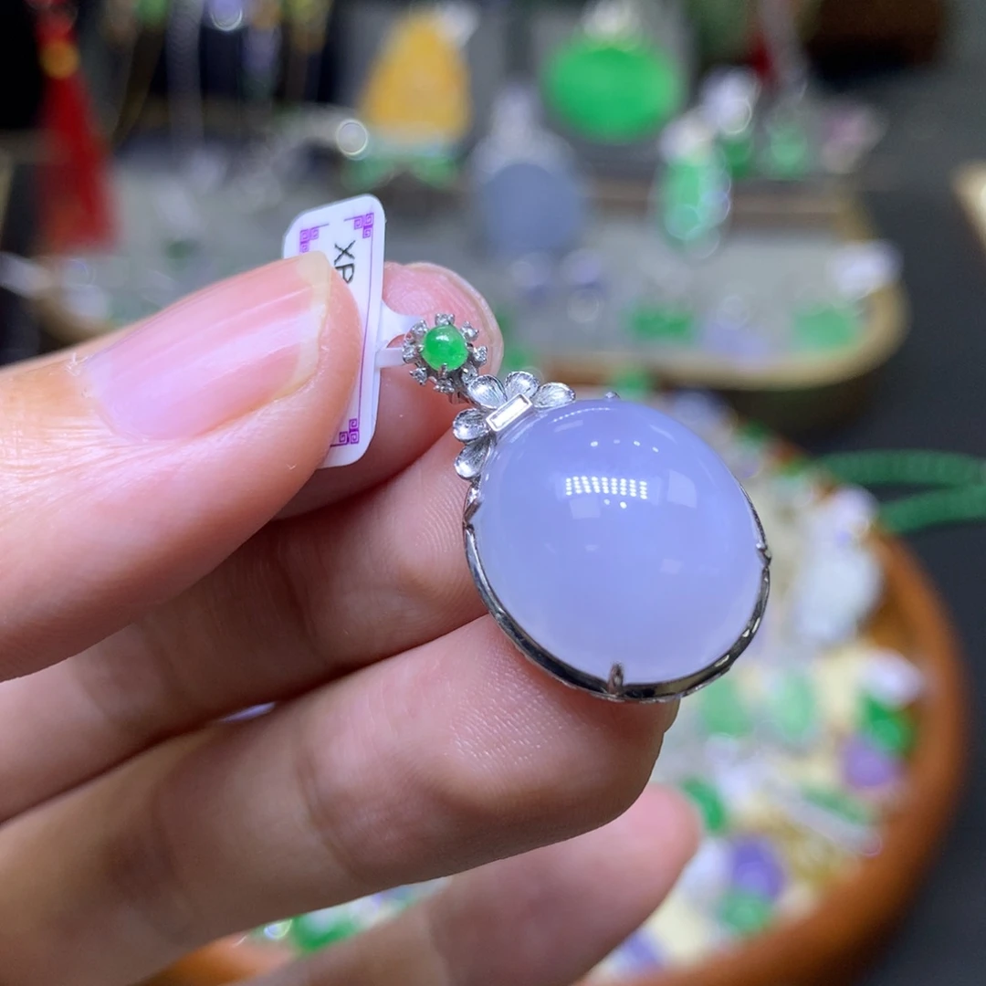 翡翠18K金镶嵌颈饰翡翠吊坠项链