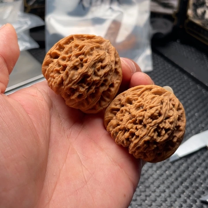 文玩核桃吊坠南疆石42 全品