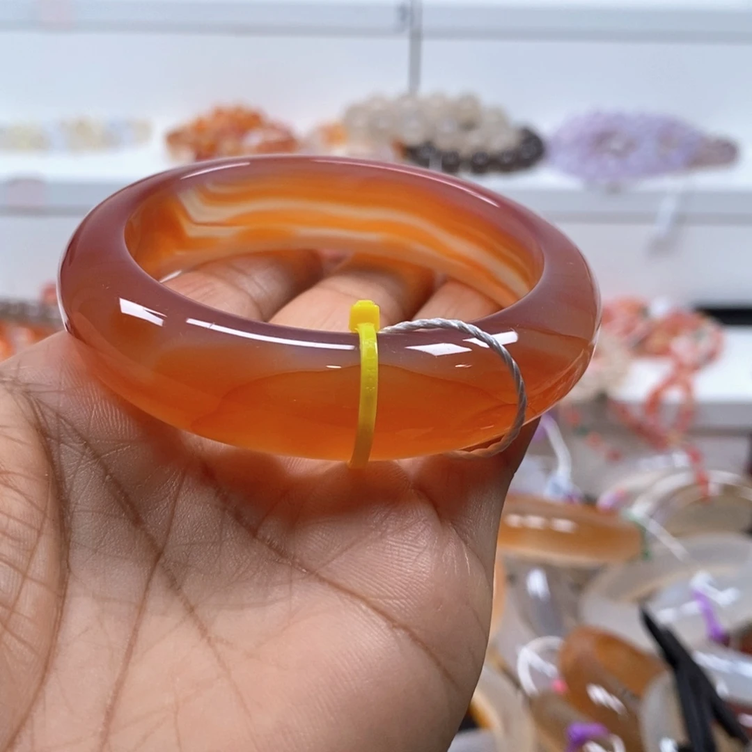 大***喵玛瑙/玉髓手镯未镶嵌