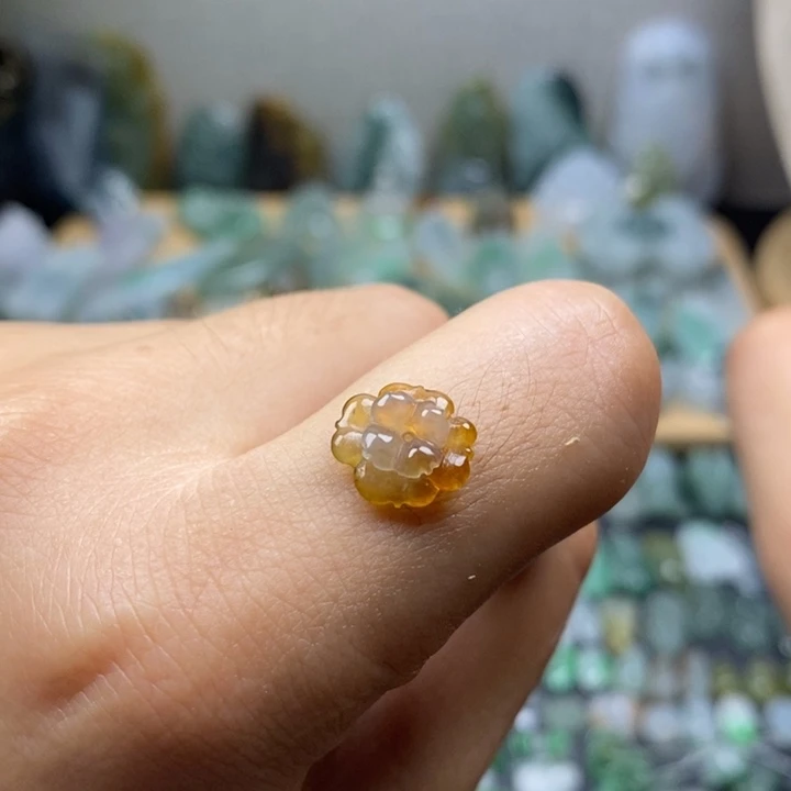 颈饰未镶嵌翡翠花朵