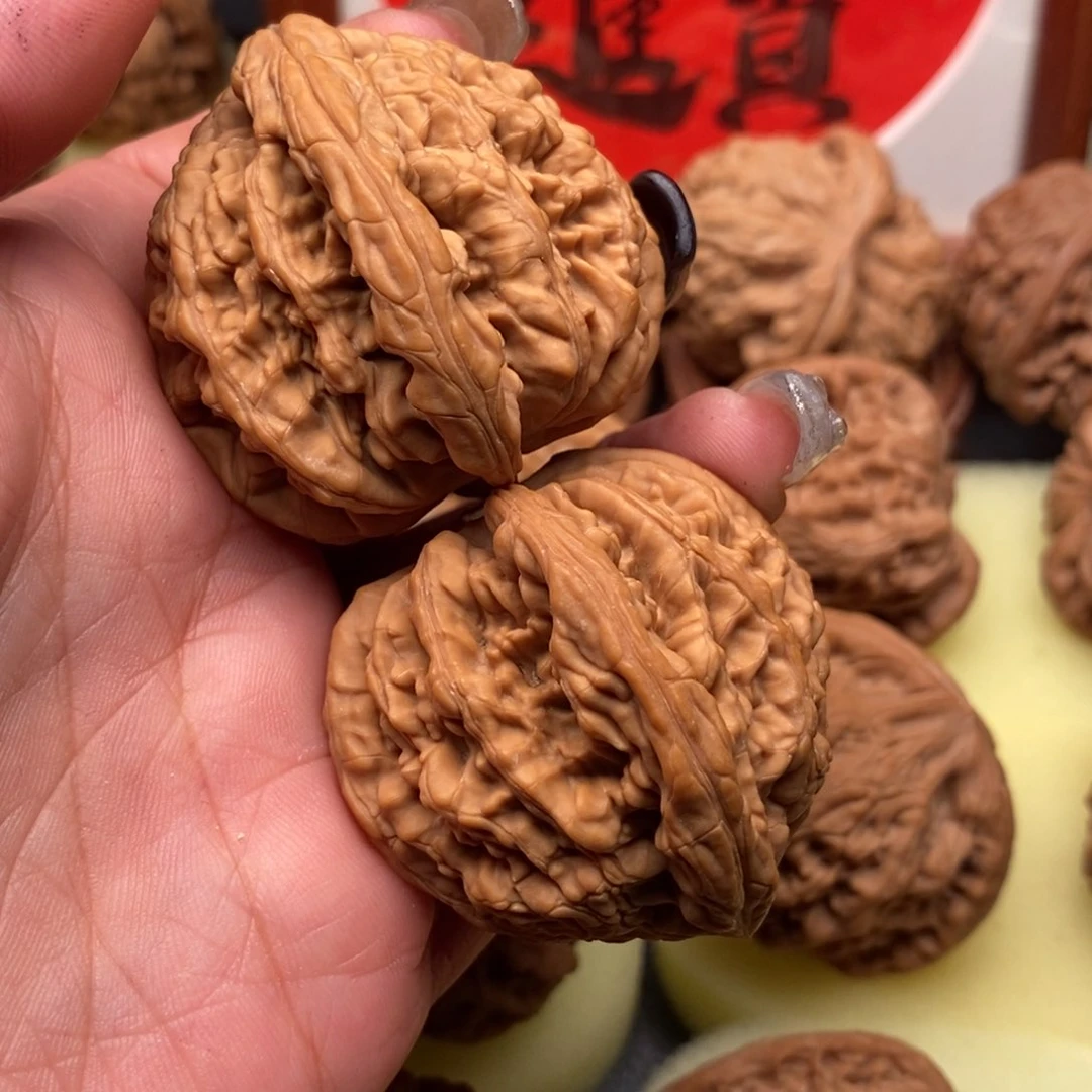 【闪购商品】大*鸥文玩核桃虎头王
