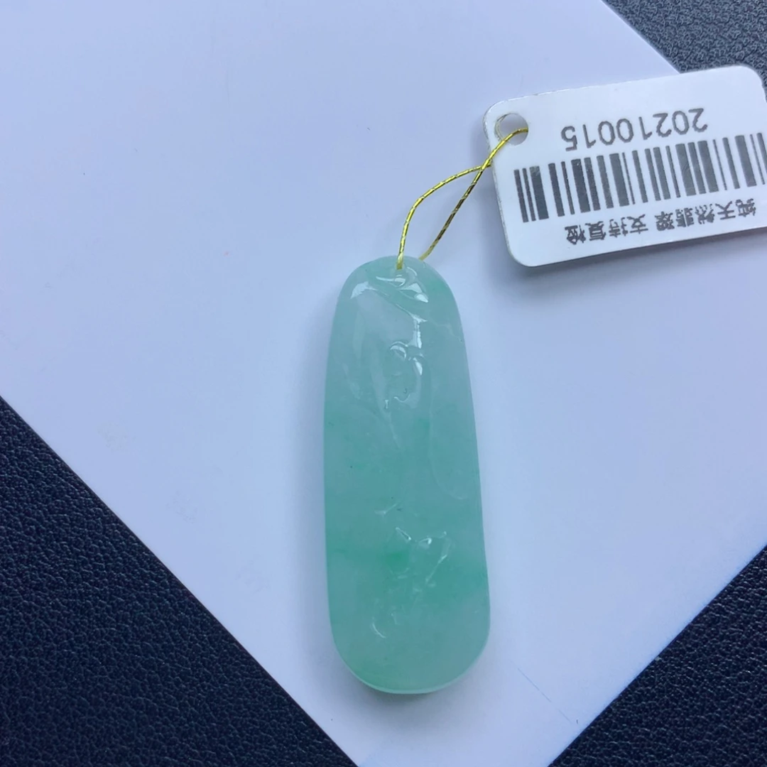 翡翠颈饰未镶嵌悟道