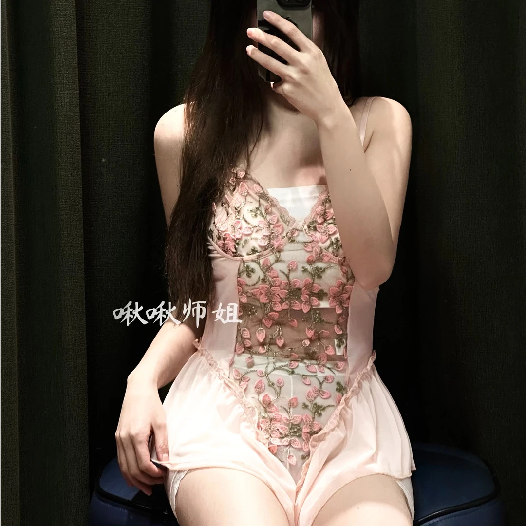 「啾啾师姐」QQNY推荐  法式粉粉桃花连衣裙