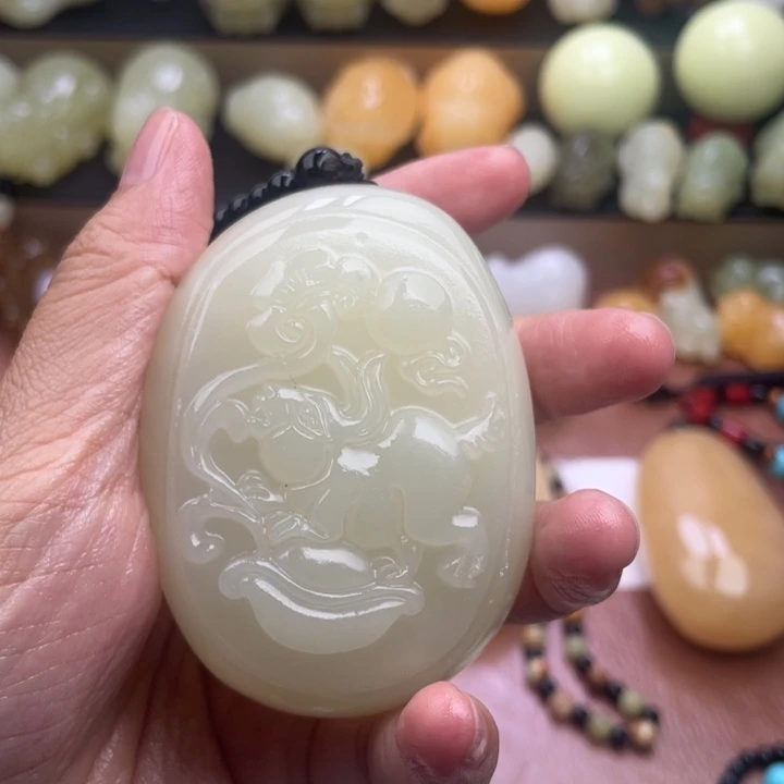 健***乐石材天然古青石手把件
