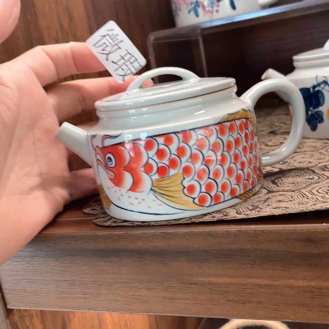 釉下手绘茶具微瑕