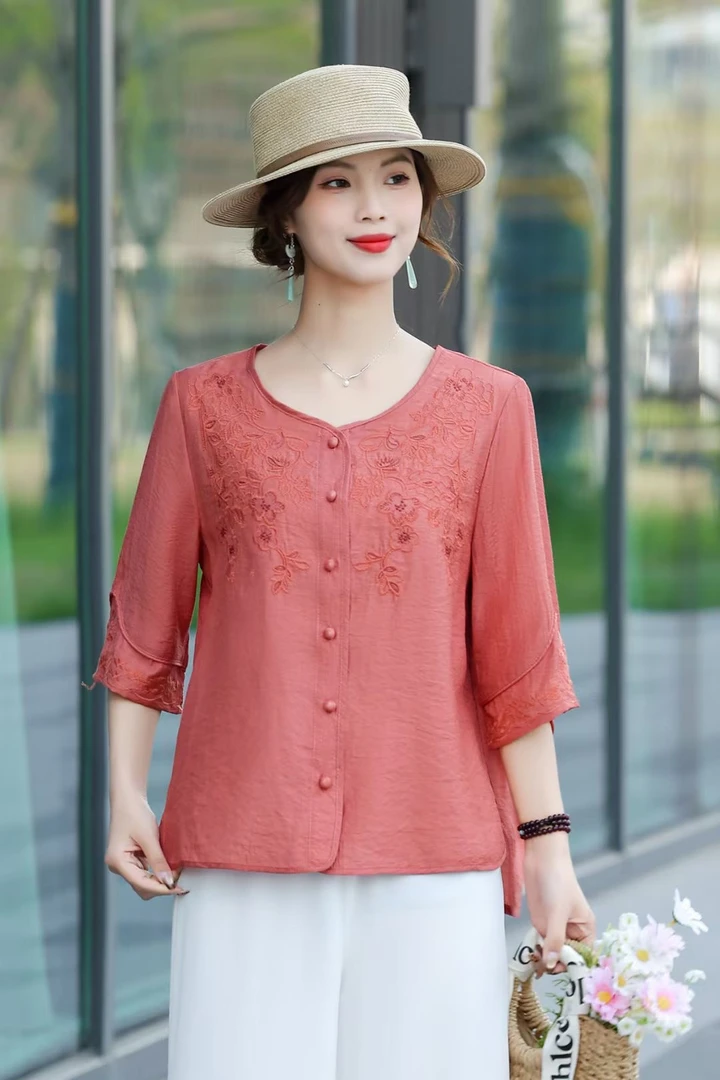 夏季新款时尚百搭五分袖刺绣衬衫气质复古宽松遮肚显瘦妈妈上衣女