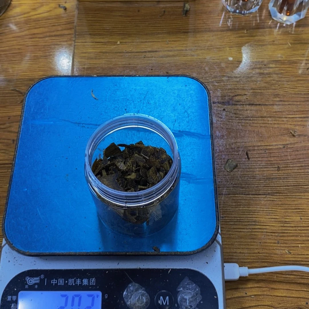 珊***比沉香碎屑沉香棋楠陆河高油碎料20克