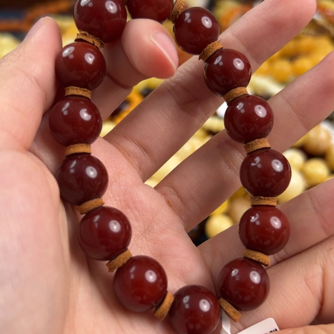 未镶嵌琥珀珠宝奇石