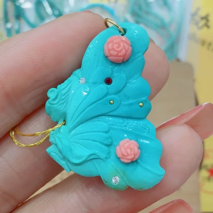 D***y绿松石未镶嵌珠宝奇石