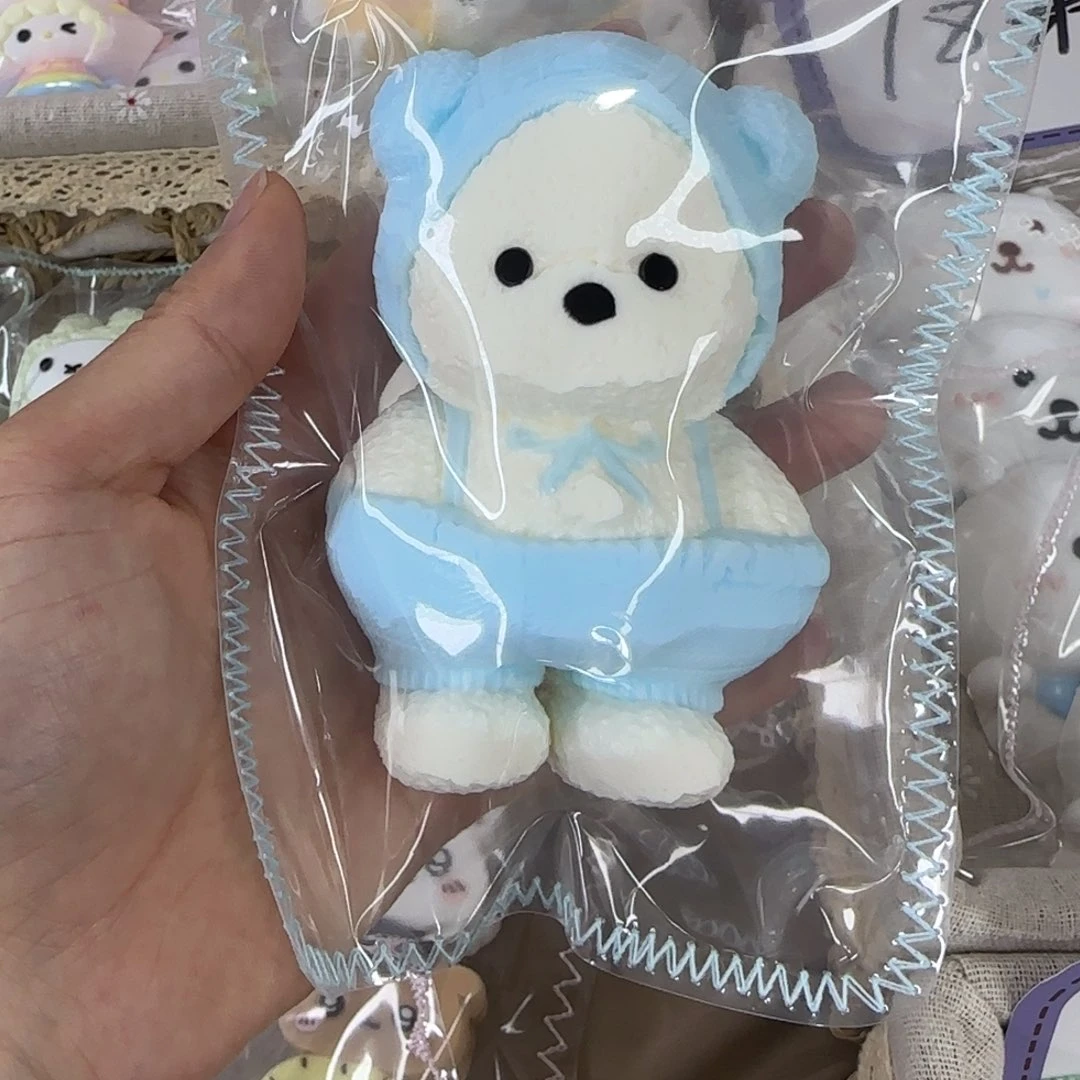 硅胶奶酪泥莉娜熊。默认微瑕