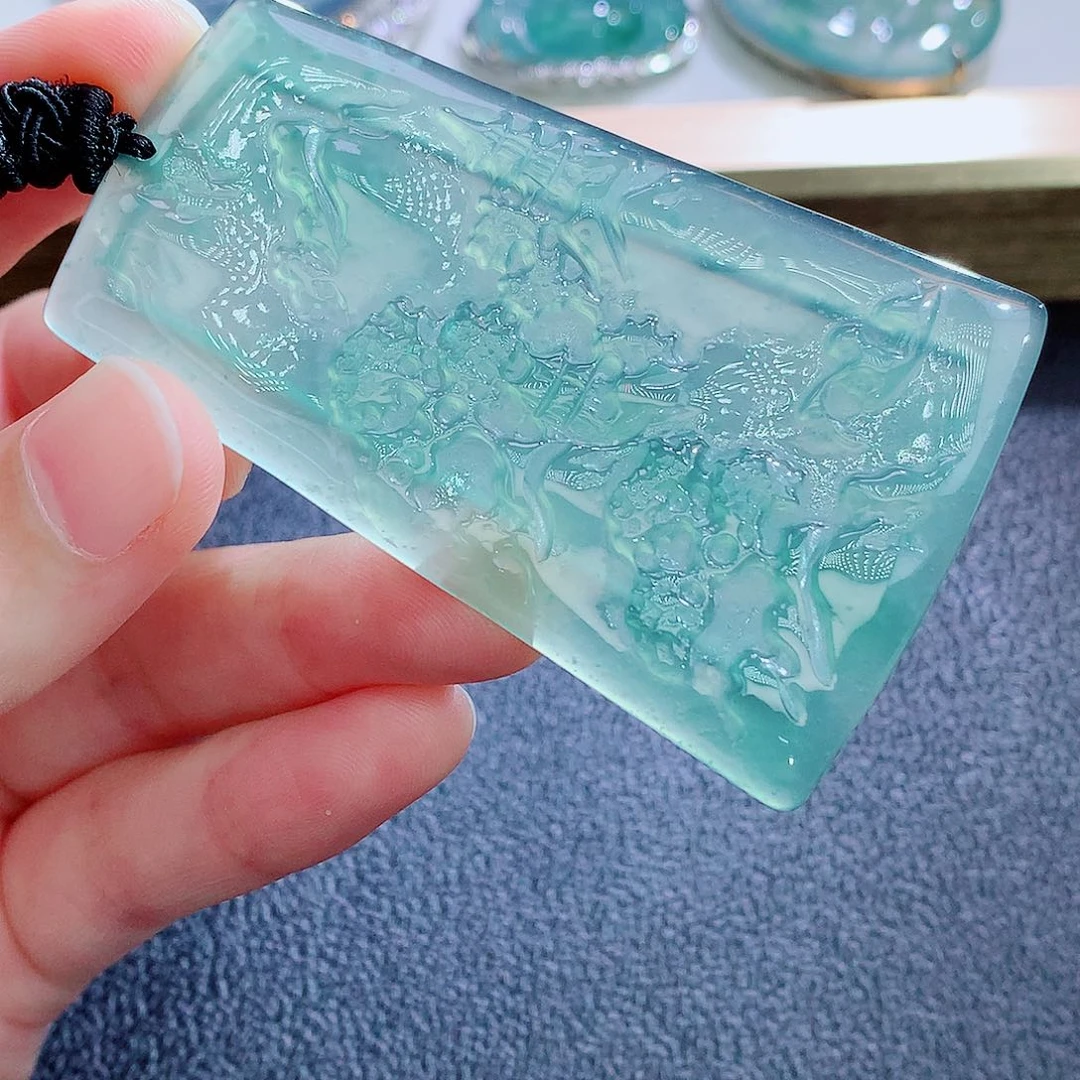 翡翠未镶嵌颈饰翡翠