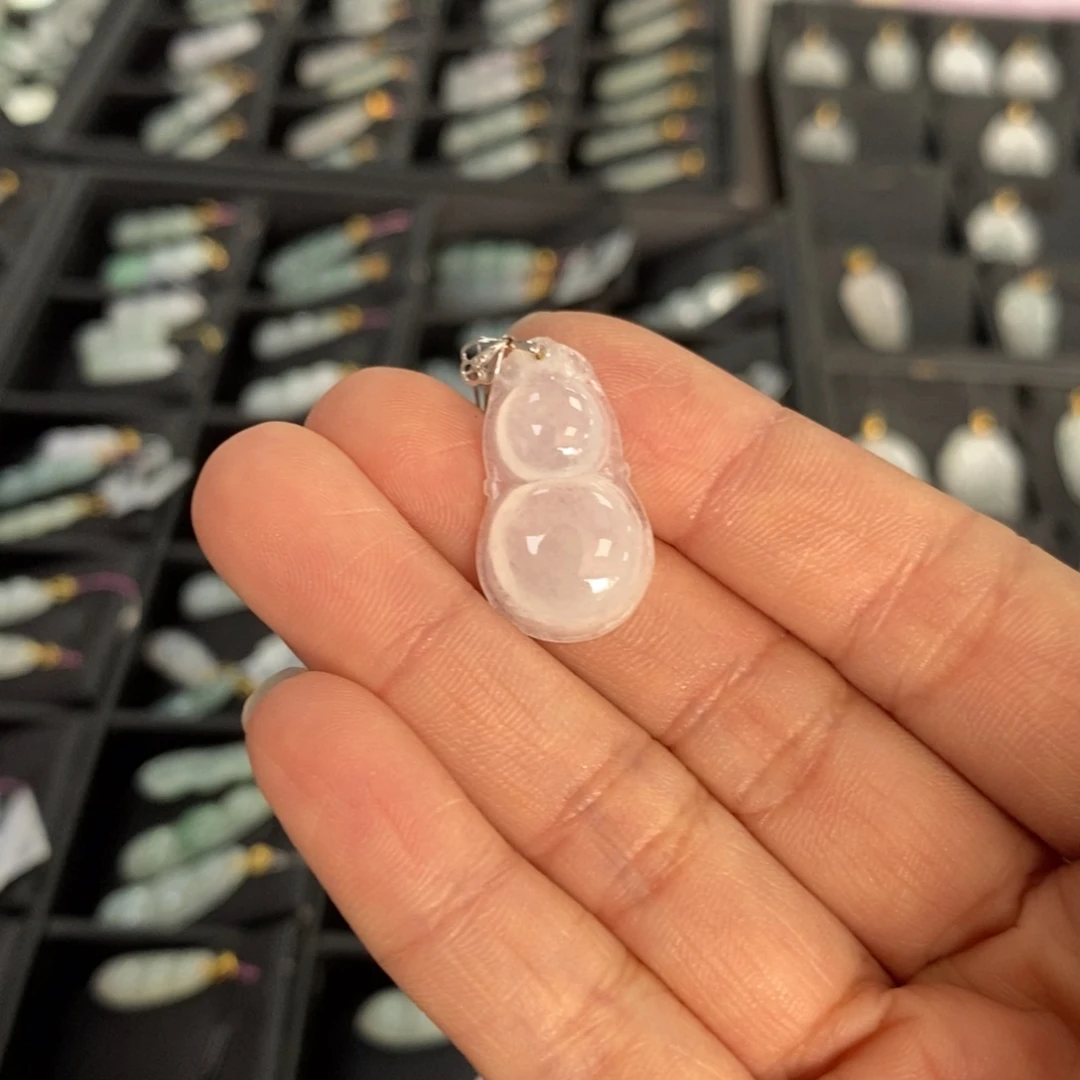 翡翠颈饰18K金镶嵌葫芦