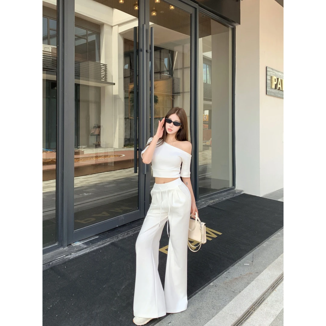 2025夏季新款女法式设计感斜肩露腰短袖上衣时尚高腰显瘦直筒长裤