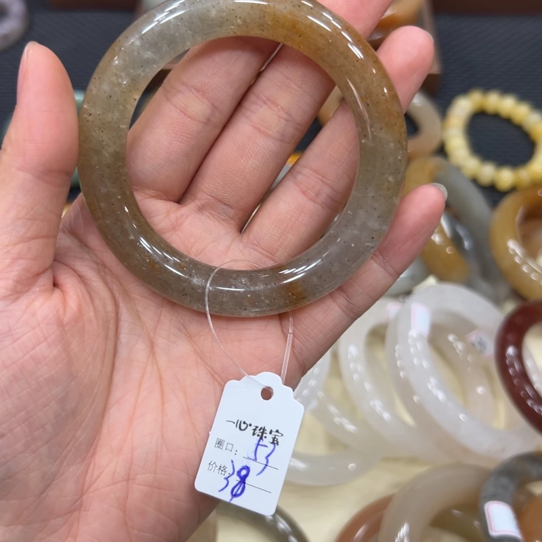 石英质玉手镯未镶嵌星***爱