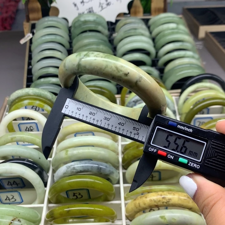 未镶嵌蛇纹石玉手镯58