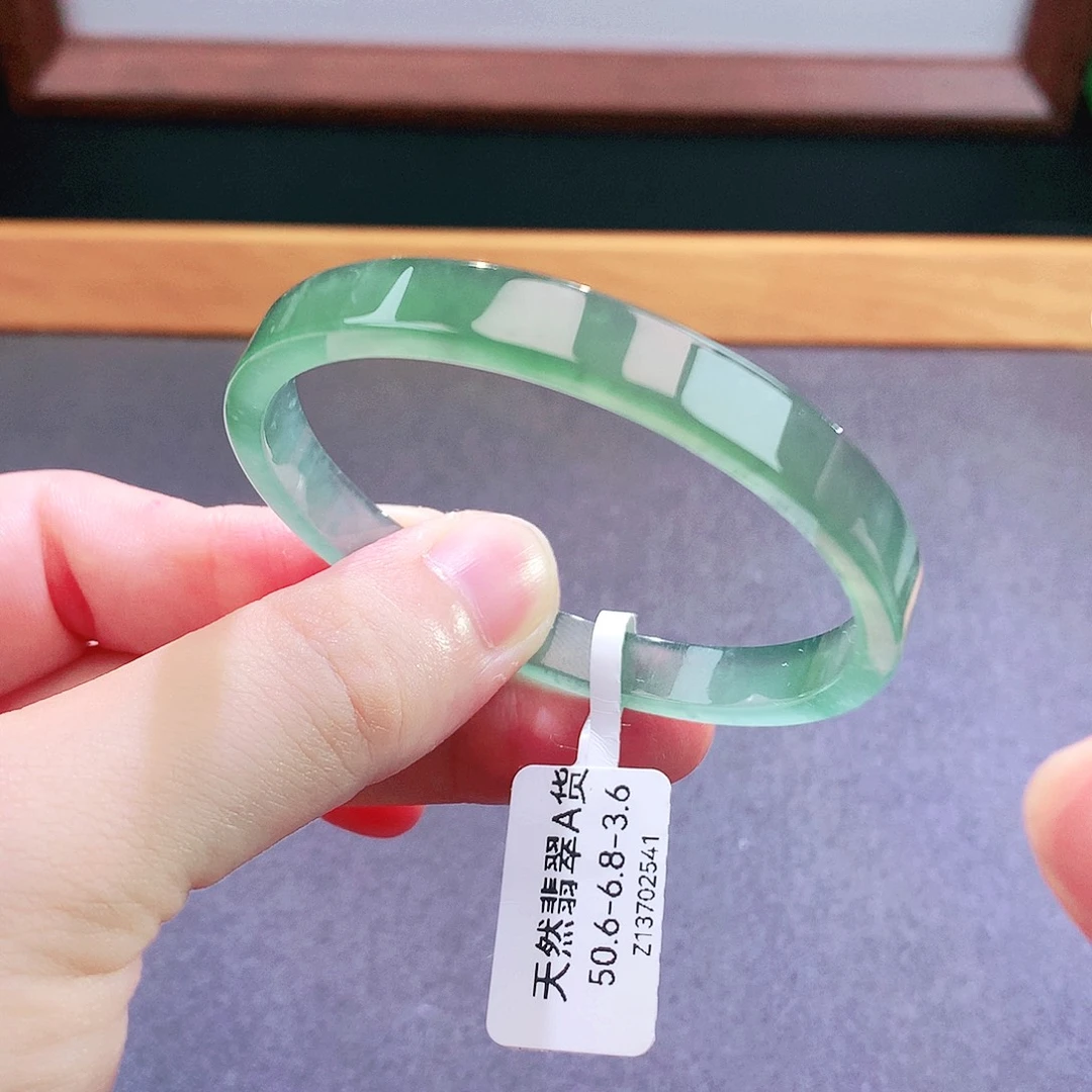 未镶嵌手镯翡翠天然翡翠