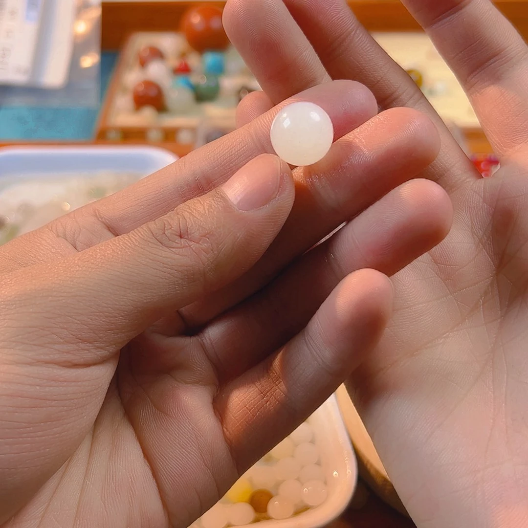 和田玉卡14散珠未镶嵌