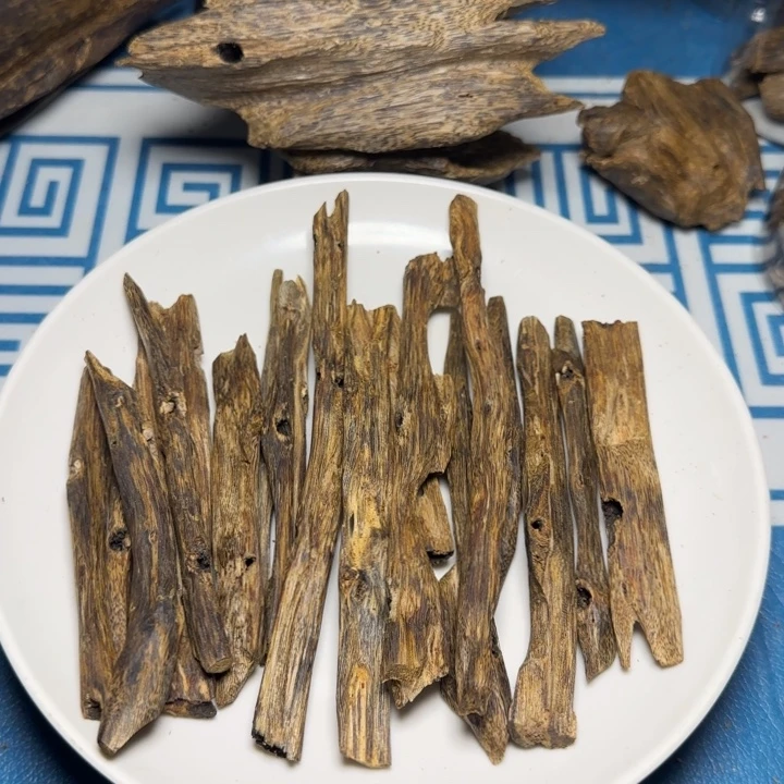 木质绿奇陆河树心油100克