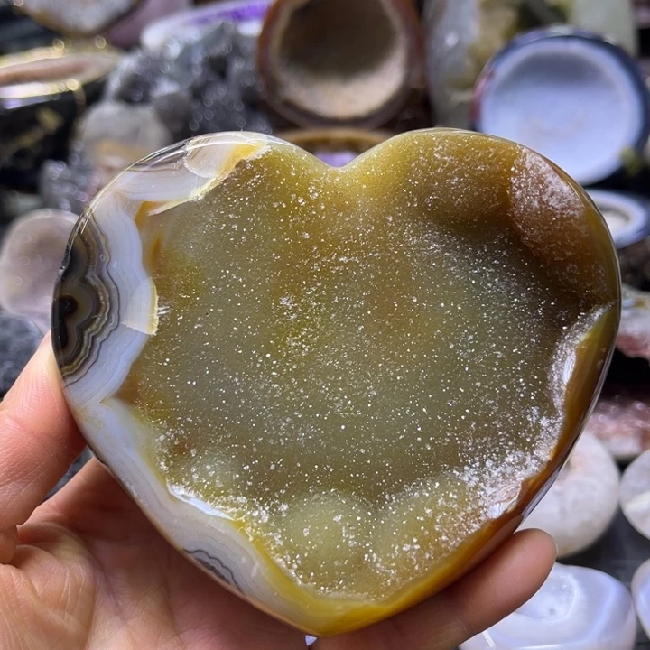 水晶珠宝半成品未镶嵌黄金爱心