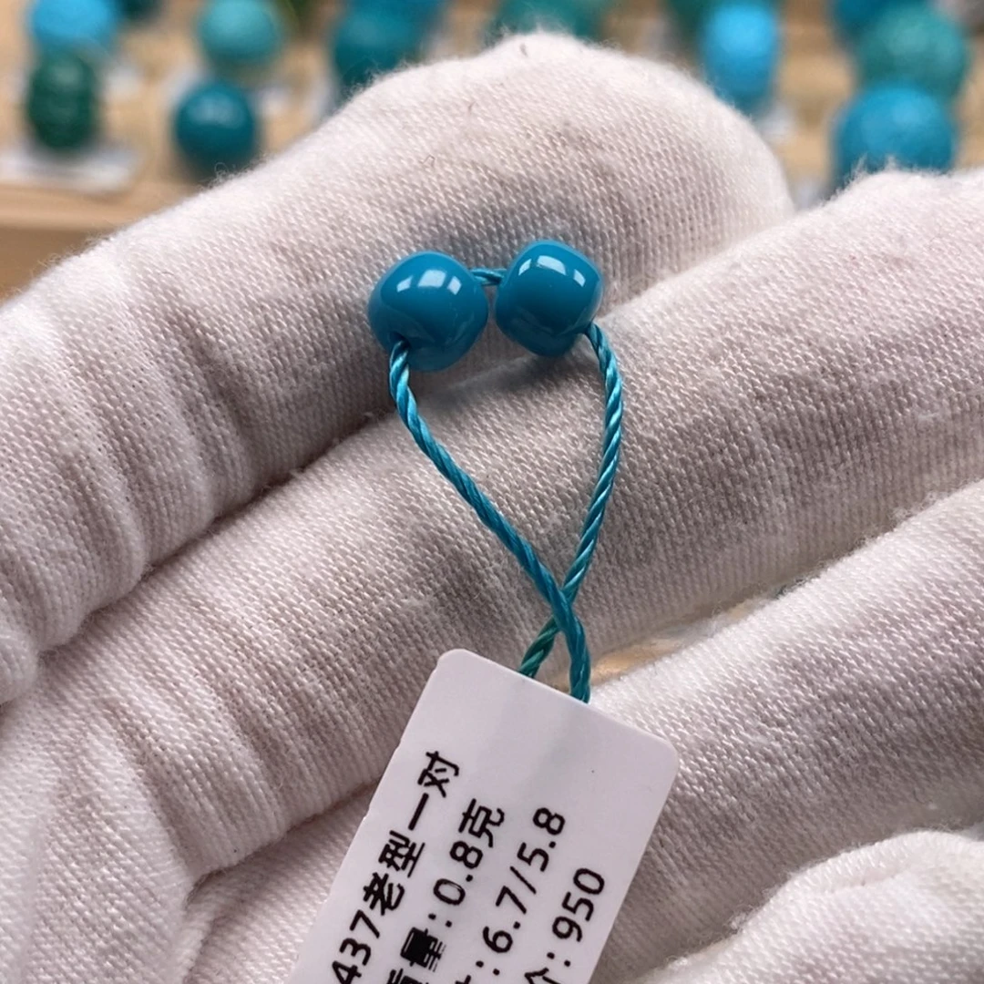 绿松石未镶嵌精品原矿高瓷绿松石