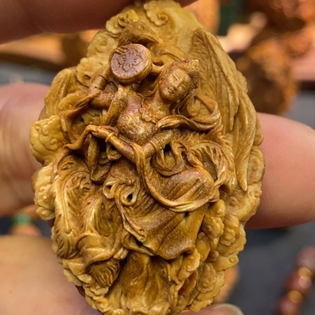 飞天行潍坊核雕桃核雕刻