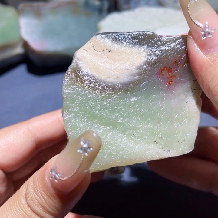 和田玉（糖玉）未镶嵌珠宝奇石