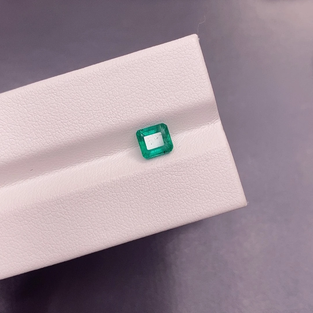 裸石祖母绿0.84克拉