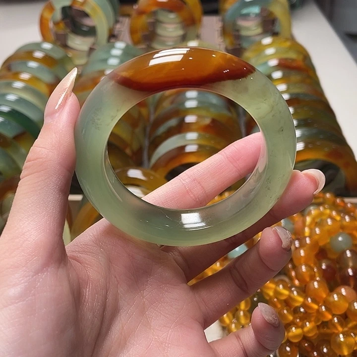 蛇纹石玉未镶嵌手镯53.5