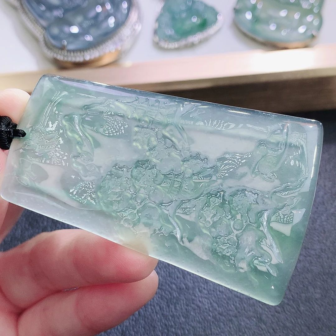 翡翠未镶嵌挂件翡翠