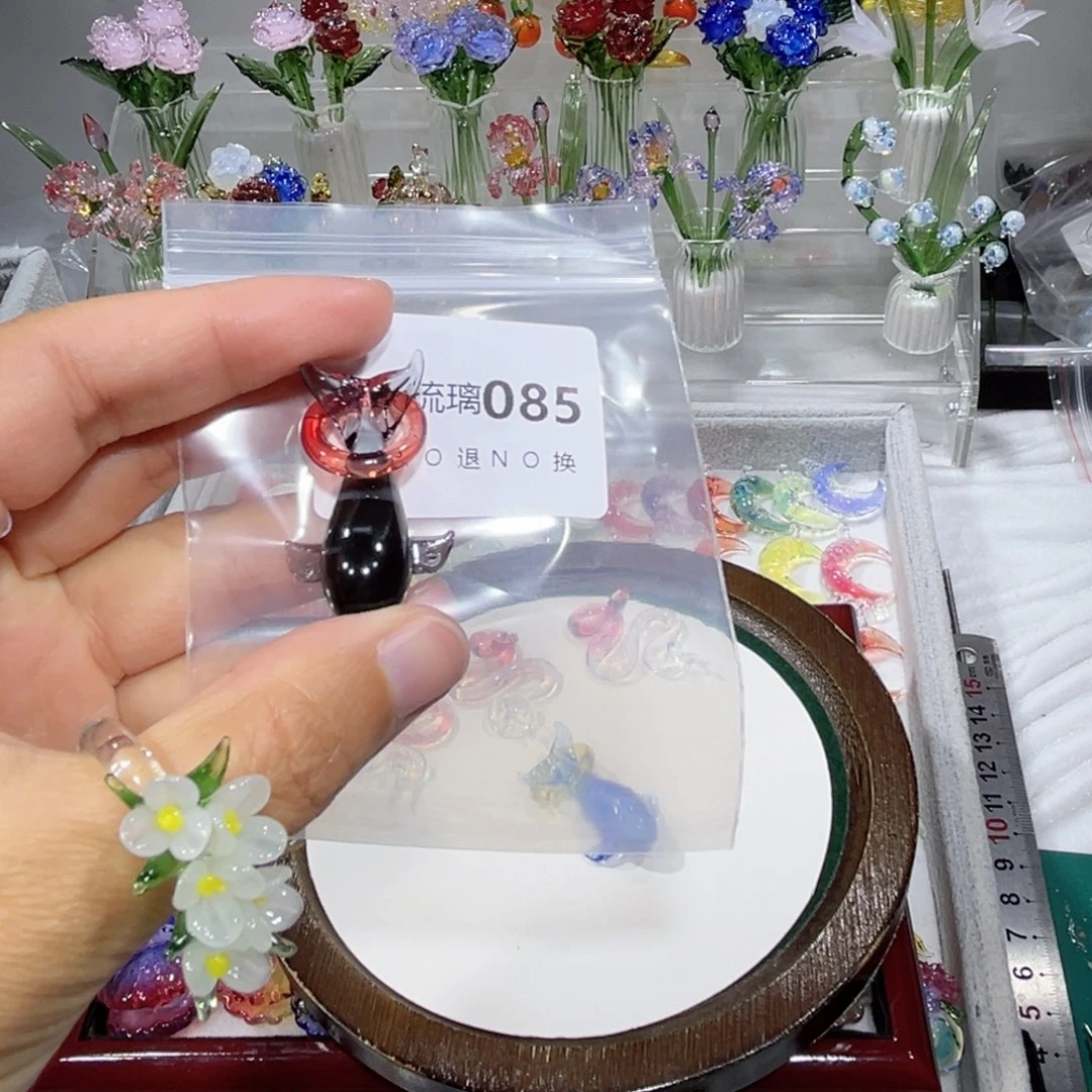 琉璃吊坠（不含链）85鲸鱼一个