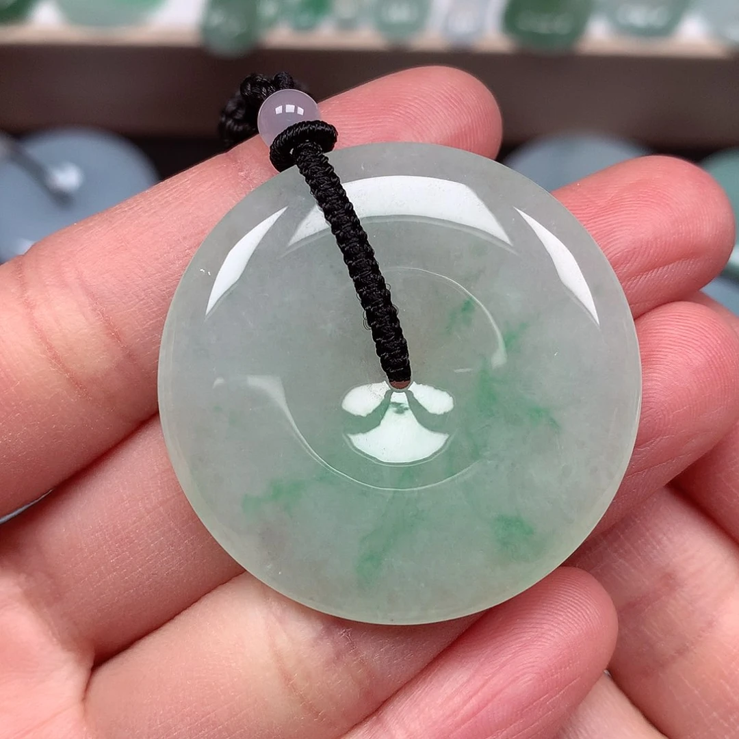 翡翠颈饰未镶嵌平安扣A