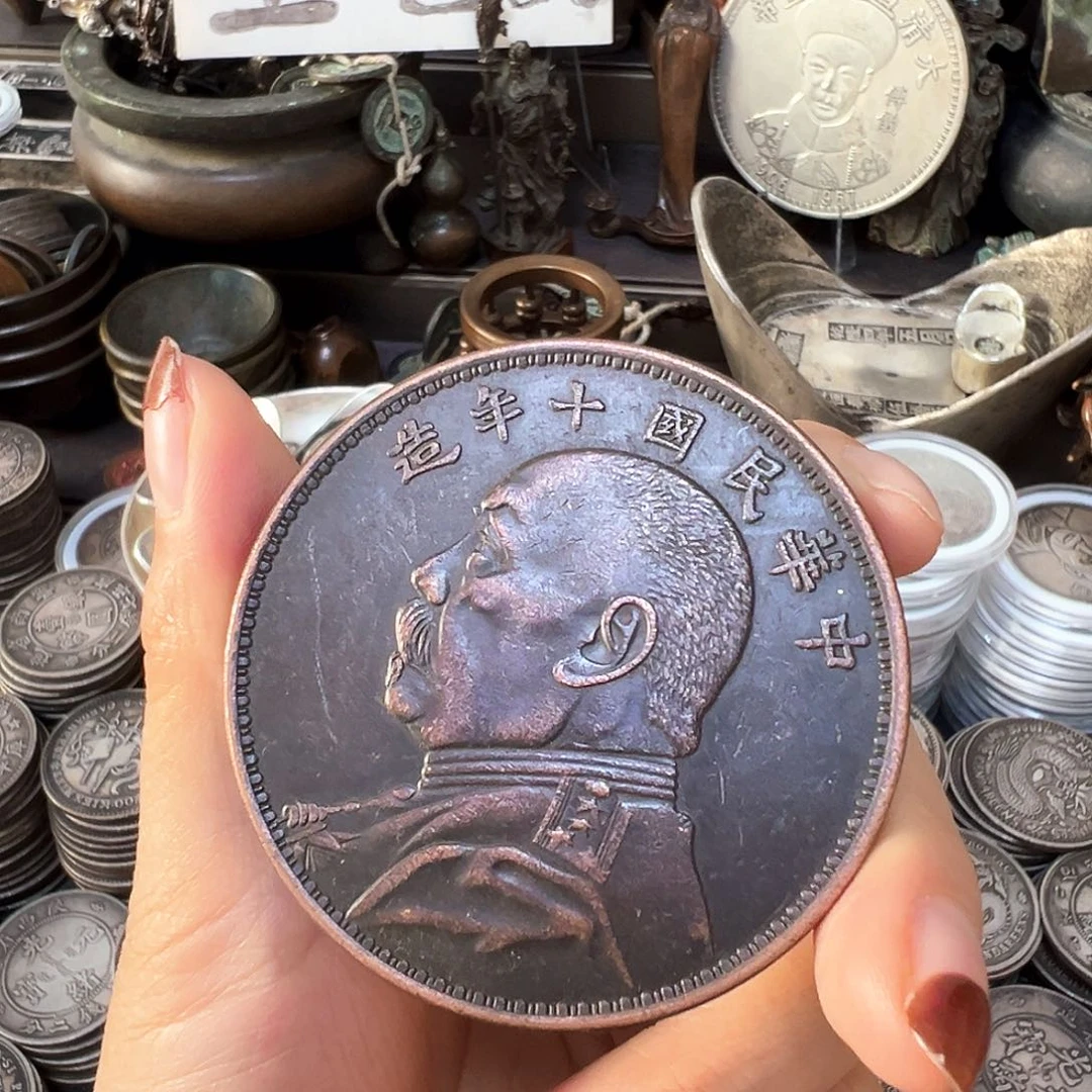 金属银元复古风格摆件