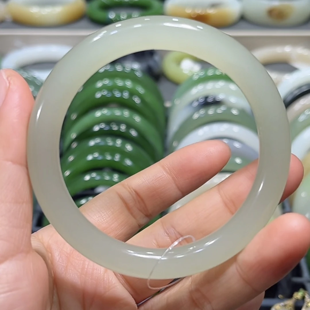 和田玉高冰起荧光晴水手镯55-56圈口（美人条）