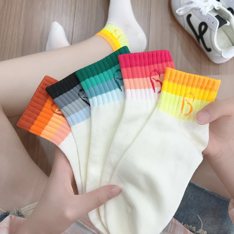 秋季新款袜子女韩版字母短袜吸汗百搭透气ins潮流薄款学院风渐变