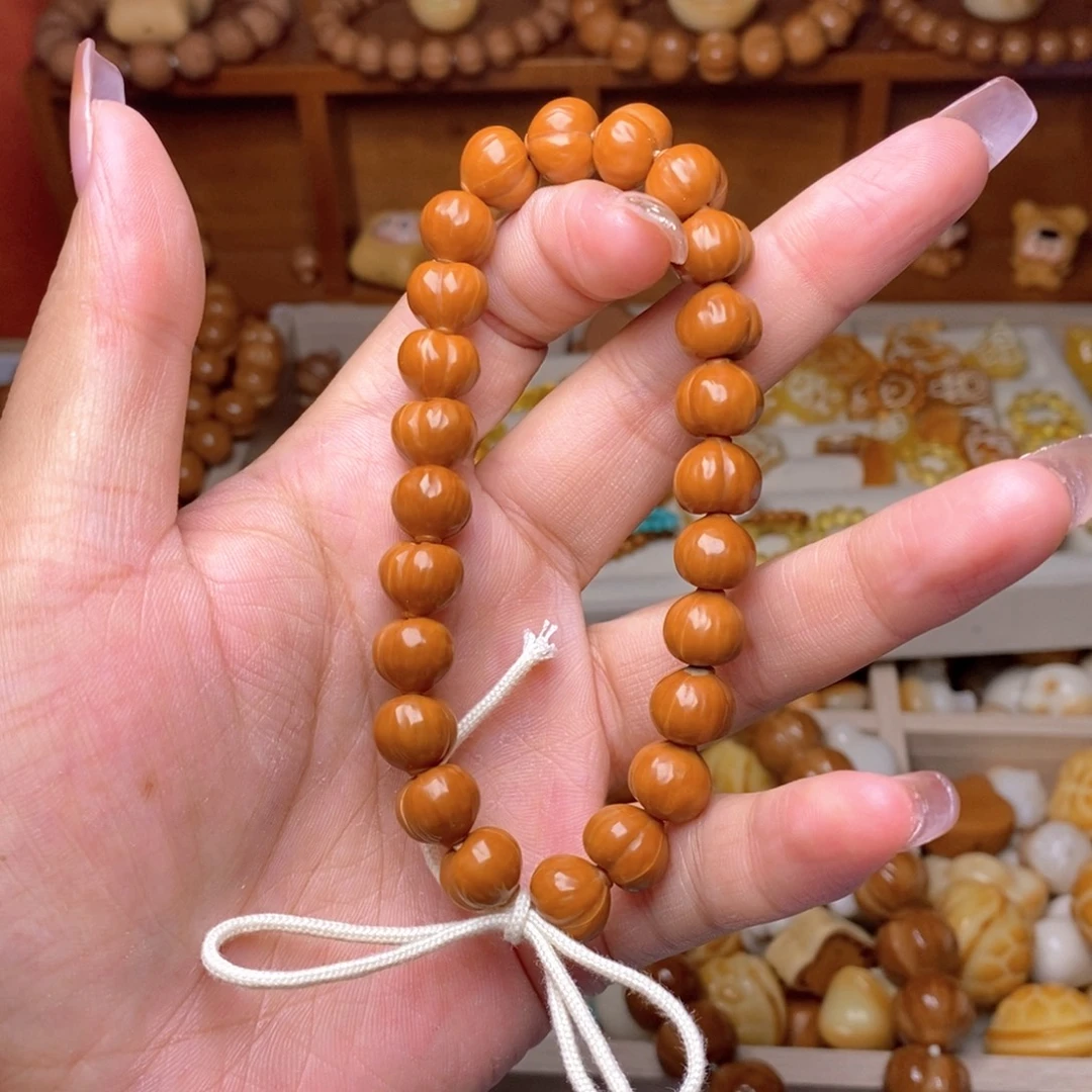 猴头核桃手串10➕手持