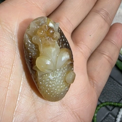 和田玉（糖玉）颈饰未镶嵌定制