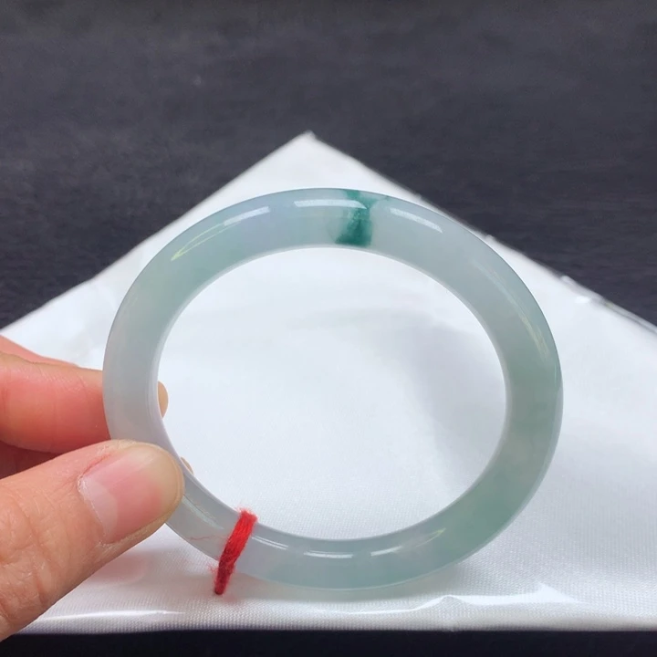 翡翠手镯（圆镯）未镶嵌52➕