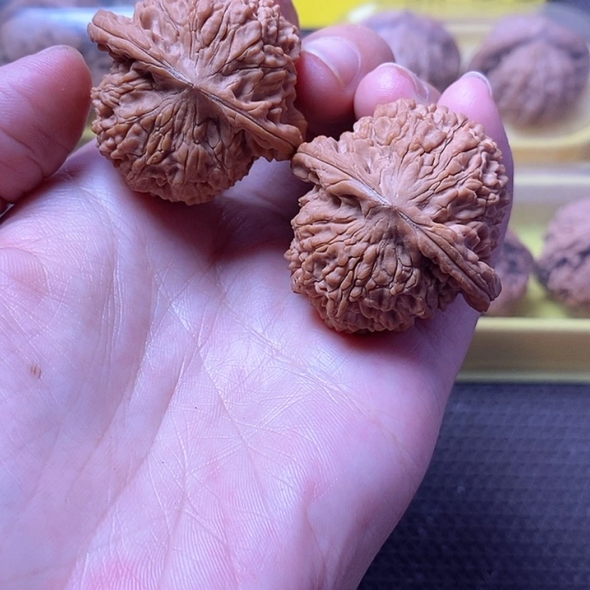【闪购商品】吊坠文玩核桃40野生小众
