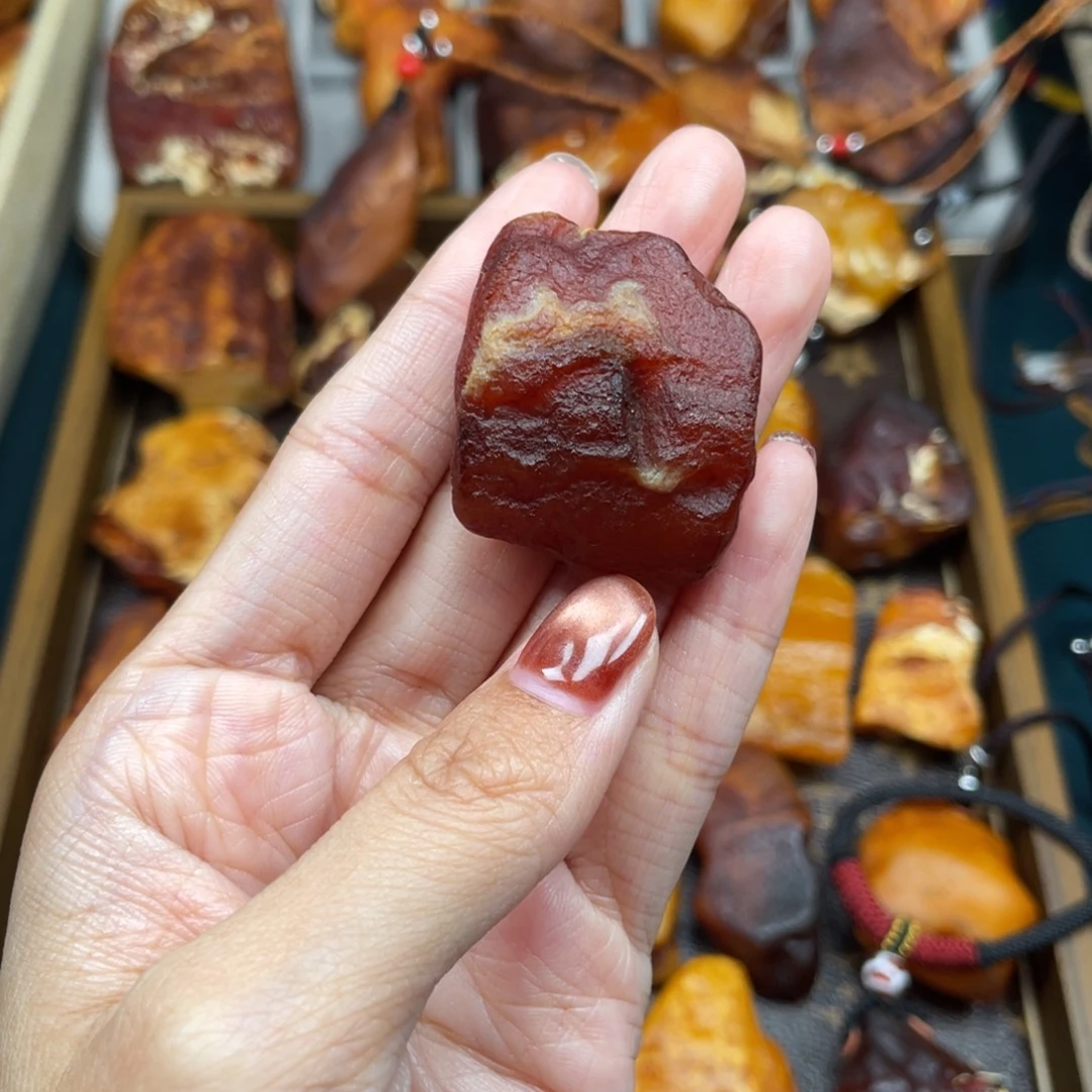 琥珀未镶嵌珠宝奇石