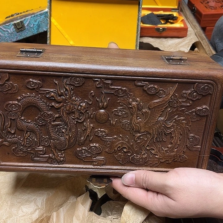 大叶紫檀（黑酸枝木类）