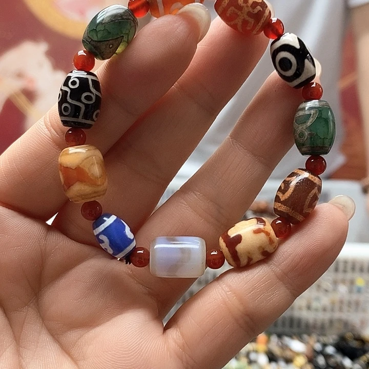 玛瑙/玉髓颈饰合金