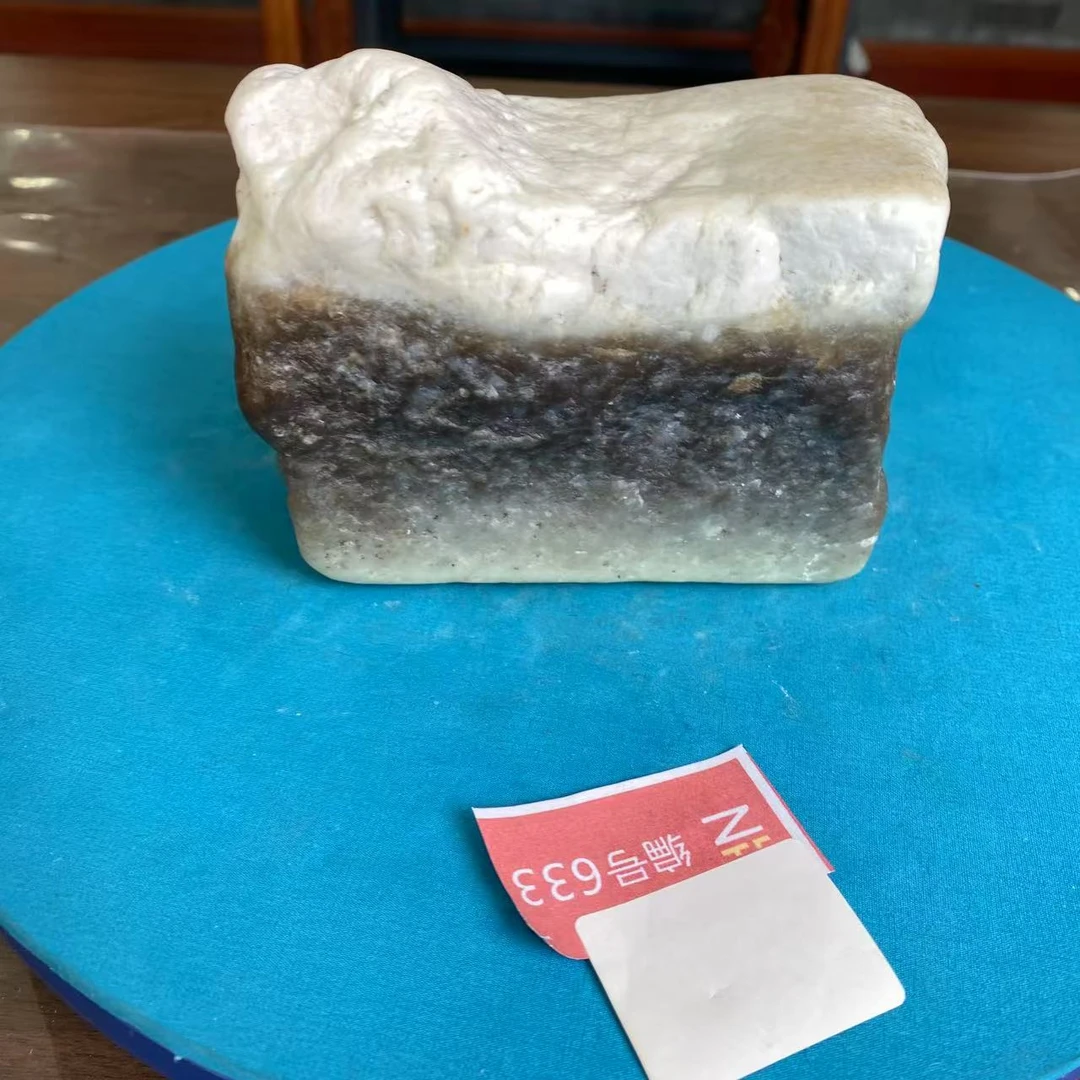 现货新疆玉料原石发一件编号633