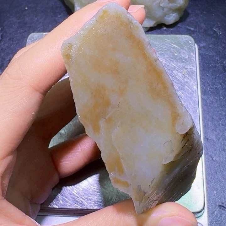 和田玉（糖玉）未镶嵌珠宝半成品