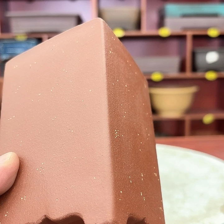 紫砂花盆紫砂的颜色很好看呀