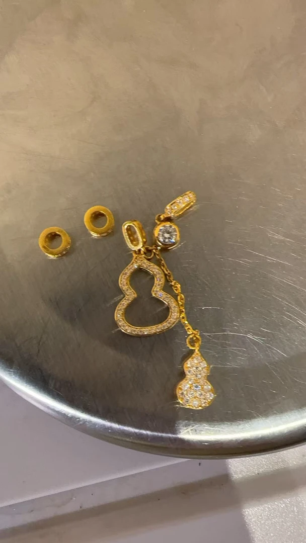 足金999吊坠   5.93克