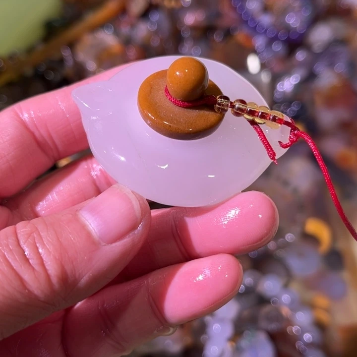 玛瑙/玉髓未镶嵌珠宝奇石