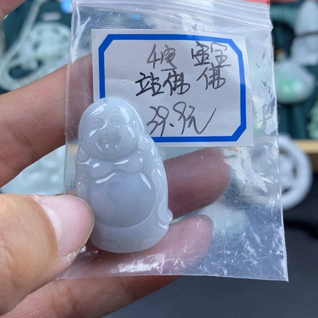 翡翠未镶嵌颈饰站佛