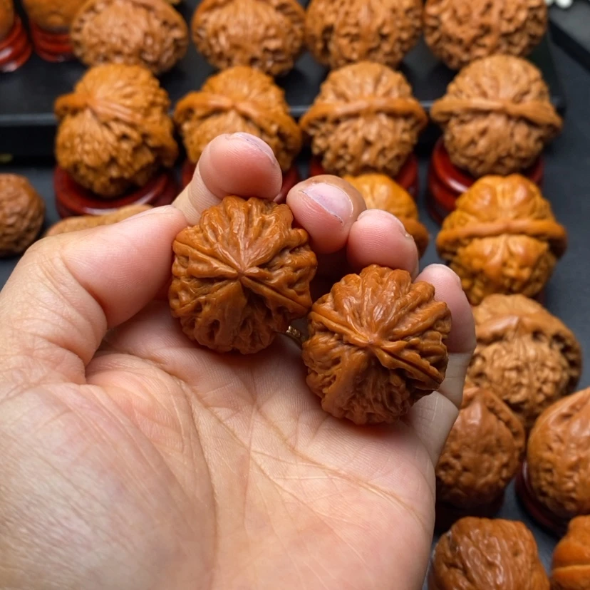 【闪购商品】文玩核桃把件玉石顿
